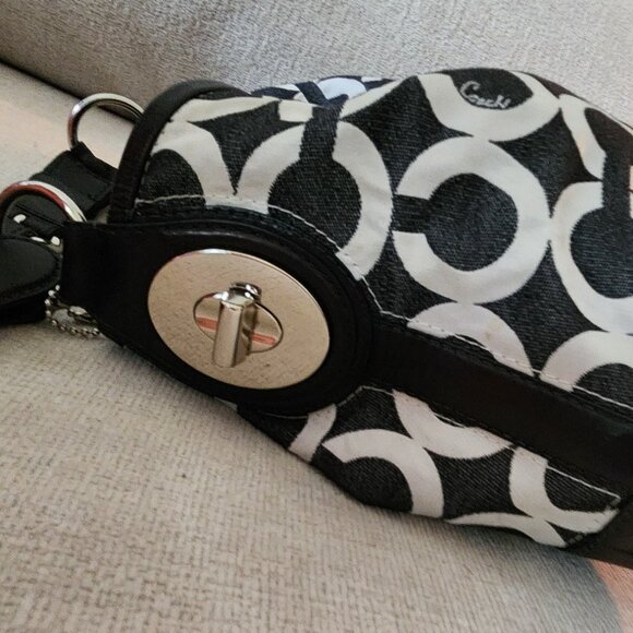 Euc Coach Peyton Op Art Black Hobo Shoulder Bag Purse - Picture 6 of 14